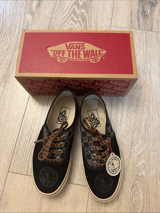 Vans Shoes - VANS x SPACE MOLLY Authentic Shoe
